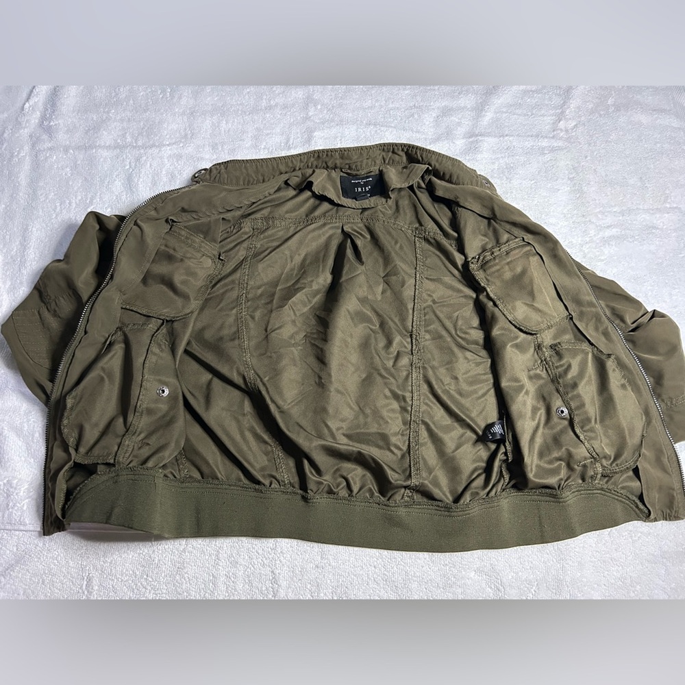 Green Iris Jacket - image 4